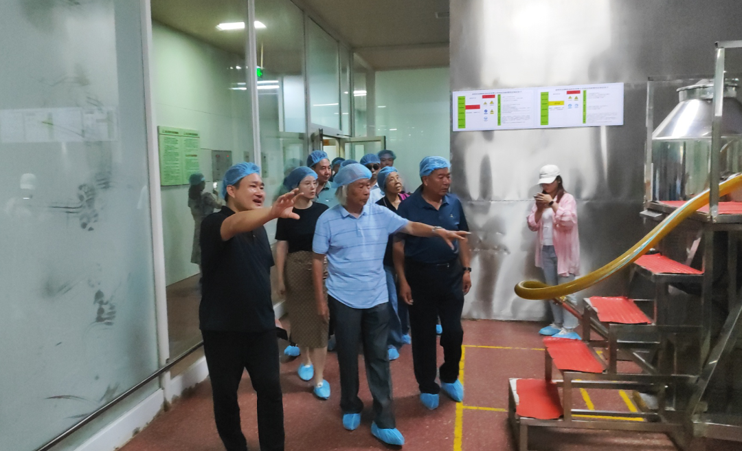 新乡市餐饮行业协会赴CA88参观互换